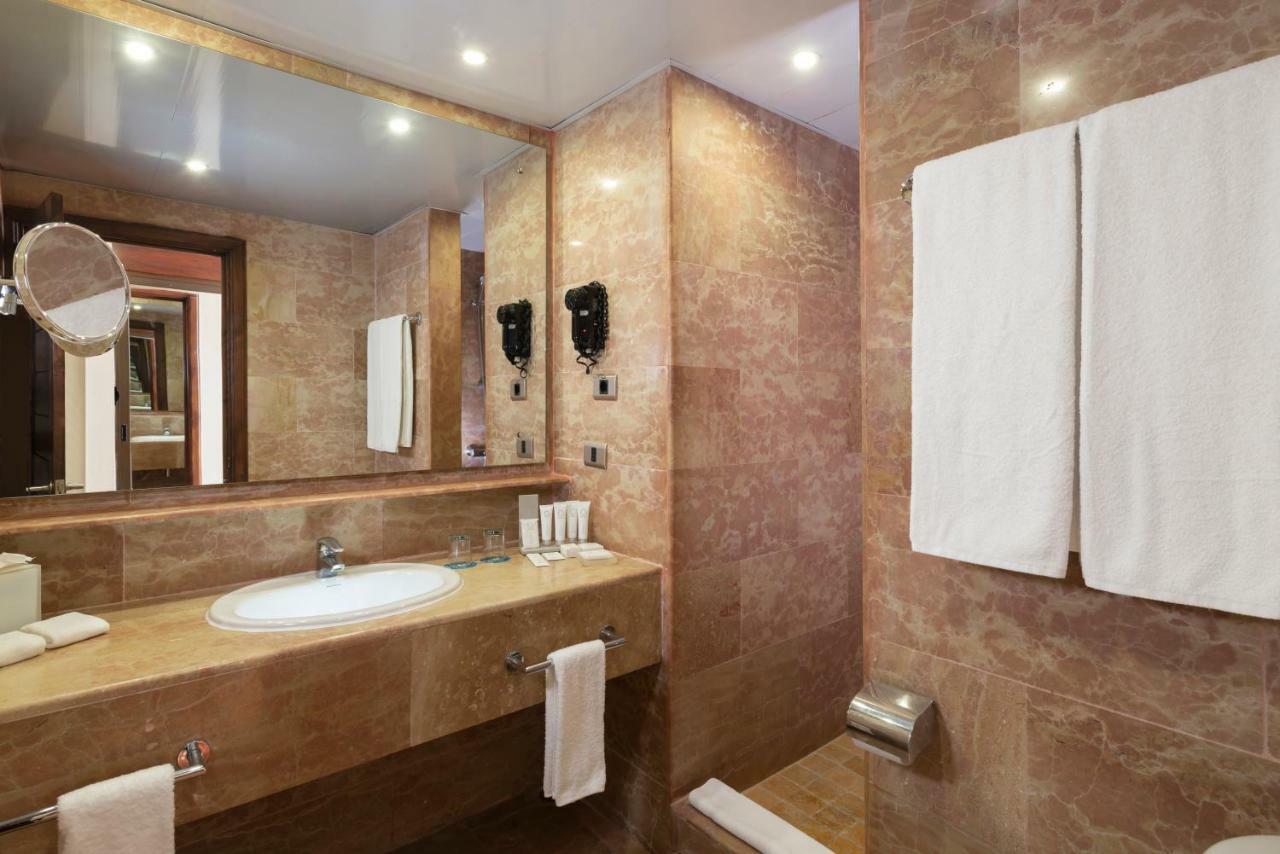 Superior Junior Suite